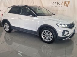 
										VOLSKWAGEN T-ROC Active 116cv full									