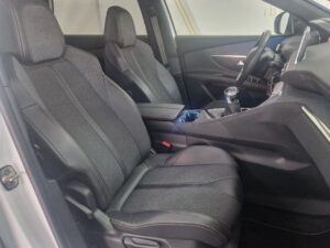 PEUGEOT 5008 GT LINE 130cv