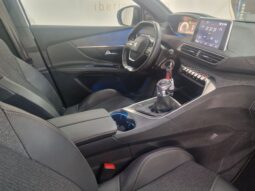 
										PEUGEOT 5008 GT LINE 130cv full									